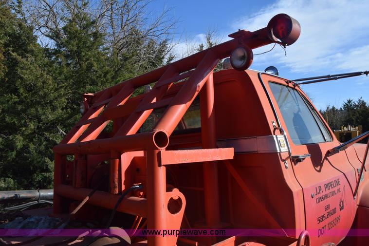 image for item K4310 1975 Chevrolet C65 flatbed winch truck