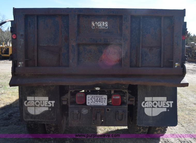 image for item K4311 1993 Ford F700 dump truck
