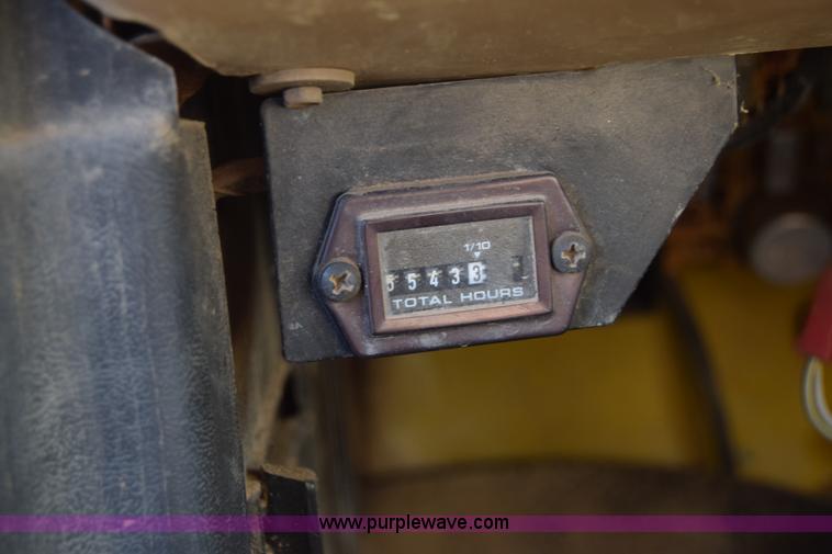 image for item K4311 1993 Ford F700 dump truck