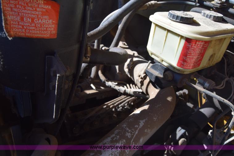 image for item K4311 1993 Ford F700 dump truck