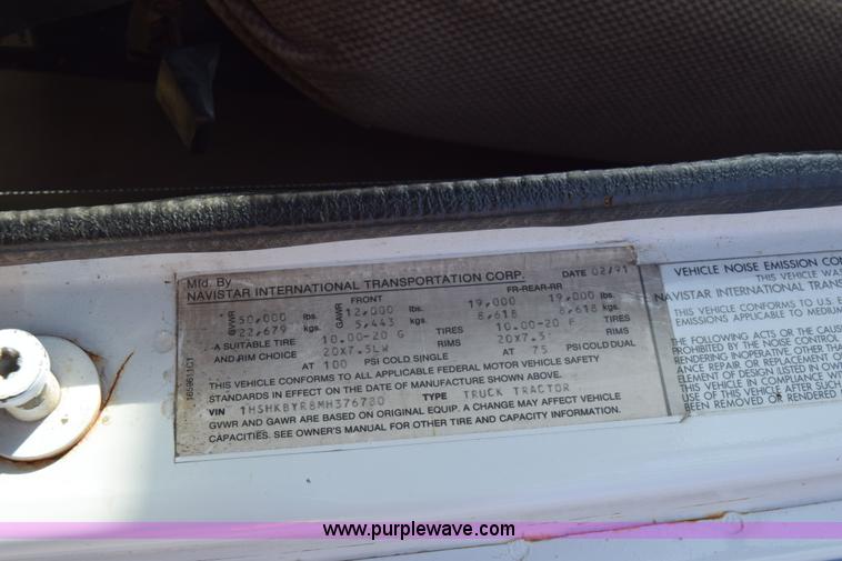 image for item K4312 1991 International 8300 vacuum truck