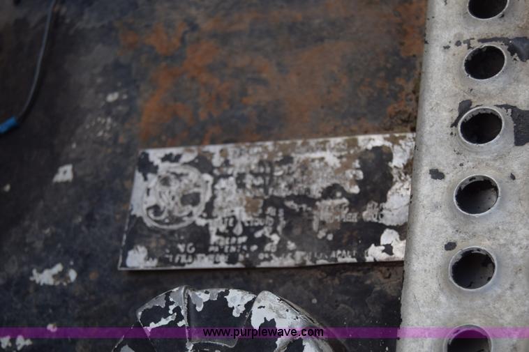 image for item K4312 1991 International 8300 vacuum truck