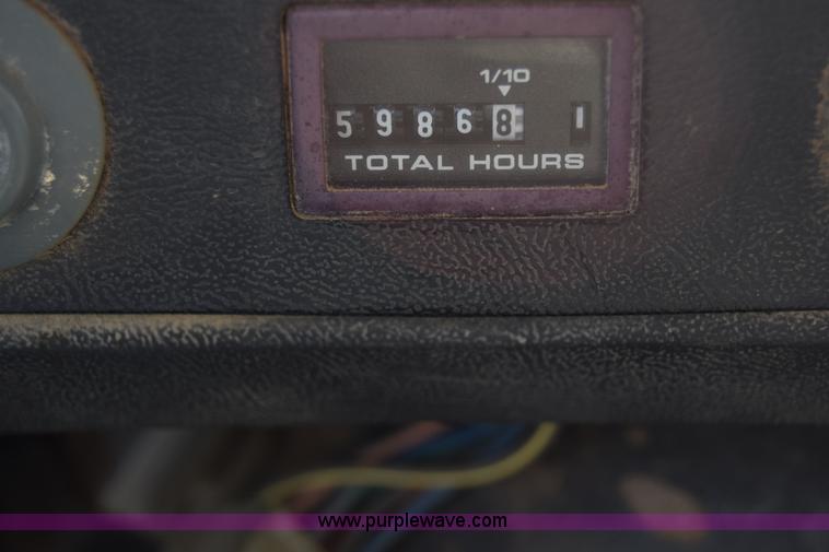 image for item K4314 1997 Ford LT9000 dump truck