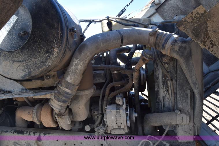 image for item K4314 1997 Ford LT9000 dump truck