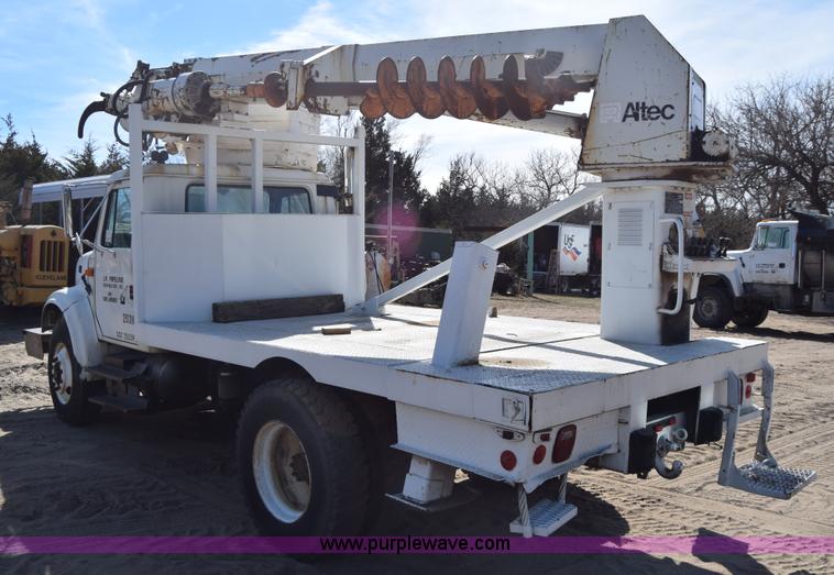 image for item K4315 1991 International 4900 bucket truck