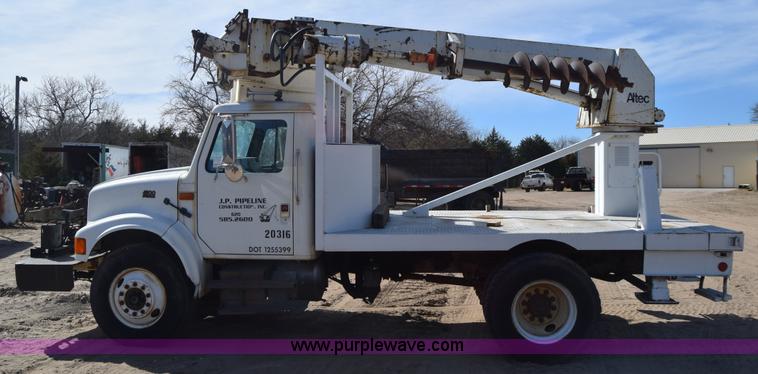 image for item K4315 1991 International 4900 bucket truck
