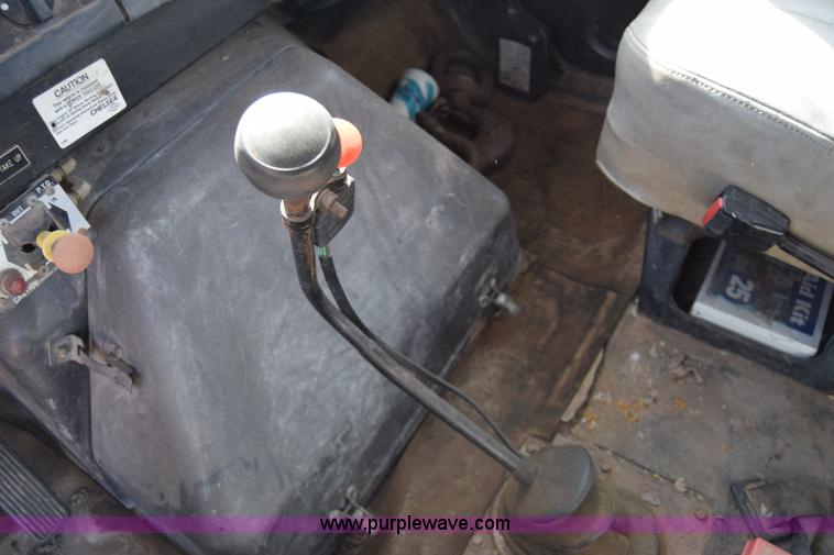 image for item K4315 1991 International 4900 bucket truck