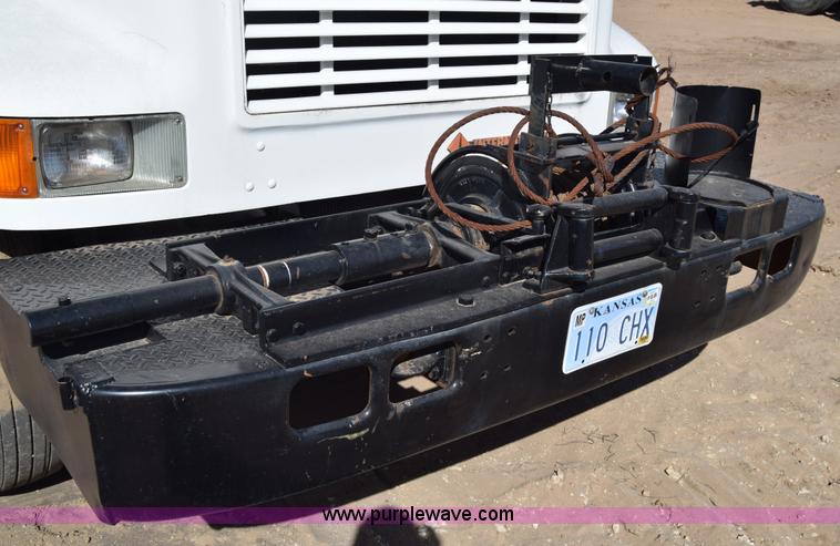 image for item K4315 1991 International 4900 bucket truck