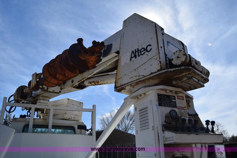 image for item K4315 1991 International 4900 bucket truck