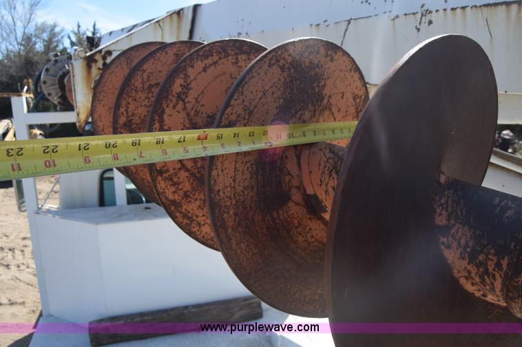 image for item K4315 1991 International 4900 bucket truck