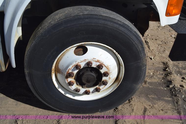 image for item K4315 1991 International 4900 bucket truck