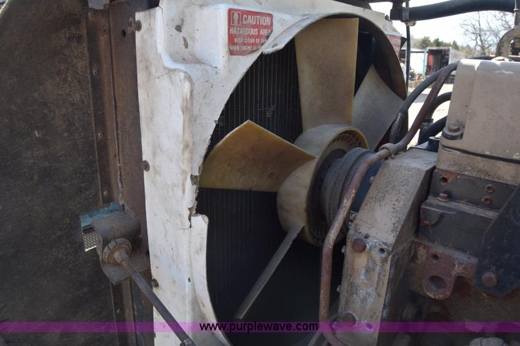 image for item K4316 1989 Kenworth semi truck