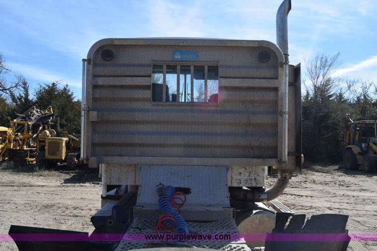 image for item K4316 1989 Kenworth semi truck