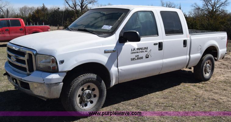image for item K4317 2006 Ford F250 Super Duty Crew Cab pickup truck