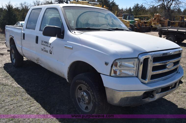 image for item K4317 2006 Ford F250 Super Duty Crew Cab pickup truck