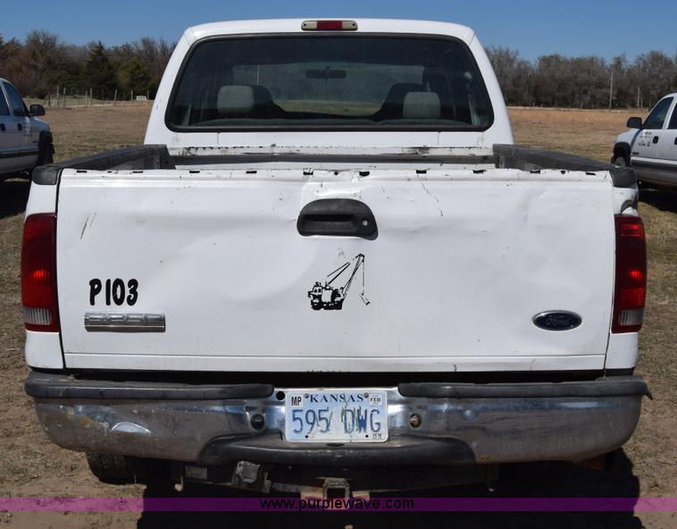 image for item K4317 2006 Ford F250 Super Duty Crew Cab pickup truck