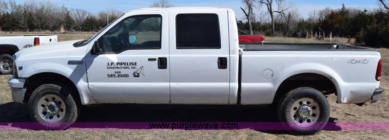 image for item K4317 2006 Ford F250 Super Duty Crew Cab pickup truck