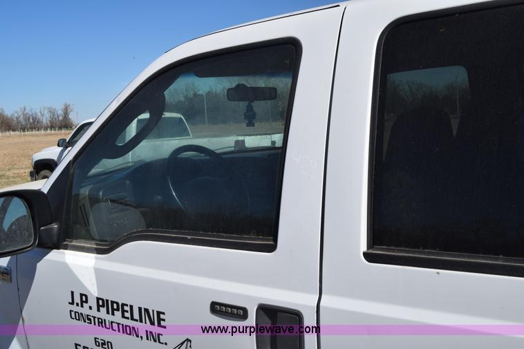 image for item K4317 2006 Ford F250 Super Duty Crew Cab pickup truck