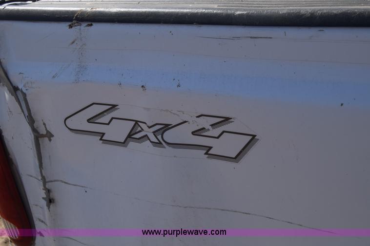 image for item K4317 2006 Ford F250 Super Duty Crew Cab pickup truck