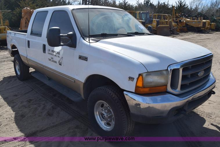 image for item K4319 2000 Ford F250 Super Duty Crew Cab pickup truck