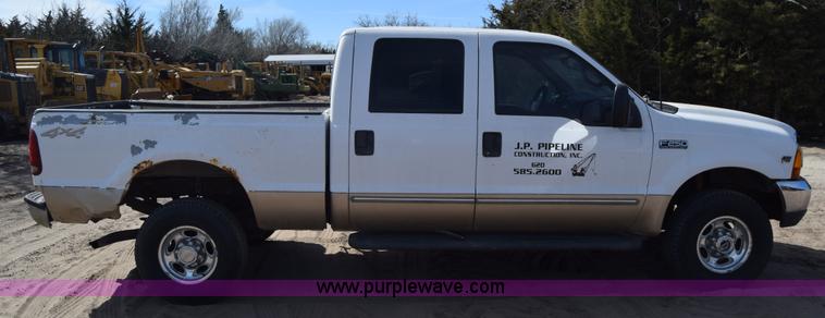 image for item K4319 2000 Ford F250 Super Duty Crew Cab pickup truck