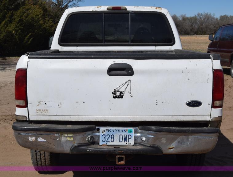 image for item K4319 2000 Ford F250 Super Duty Crew Cab pickup truck