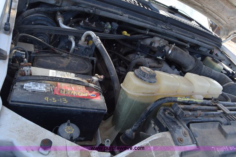 image for item K4319 2000 Ford F250 Super Duty Crew Cab pickup truck