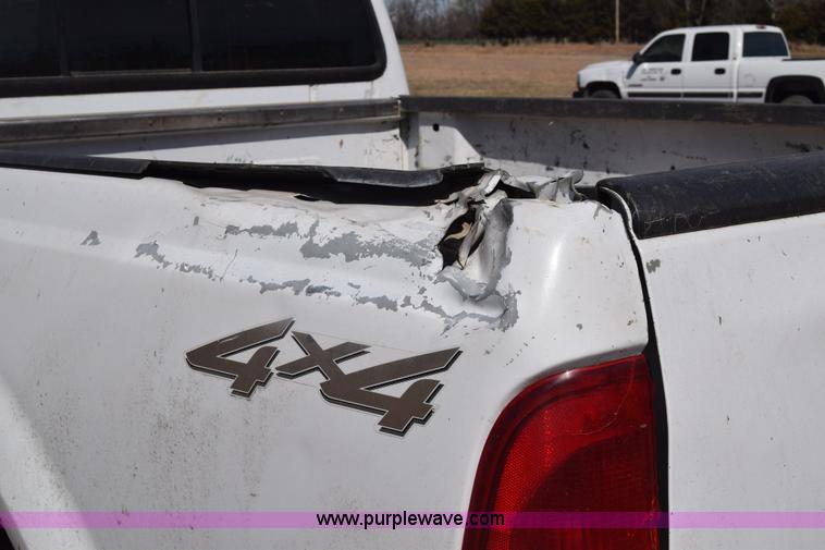 image for item K4319 2000 Ford F250 Super Duty Crew Cab pickup truck