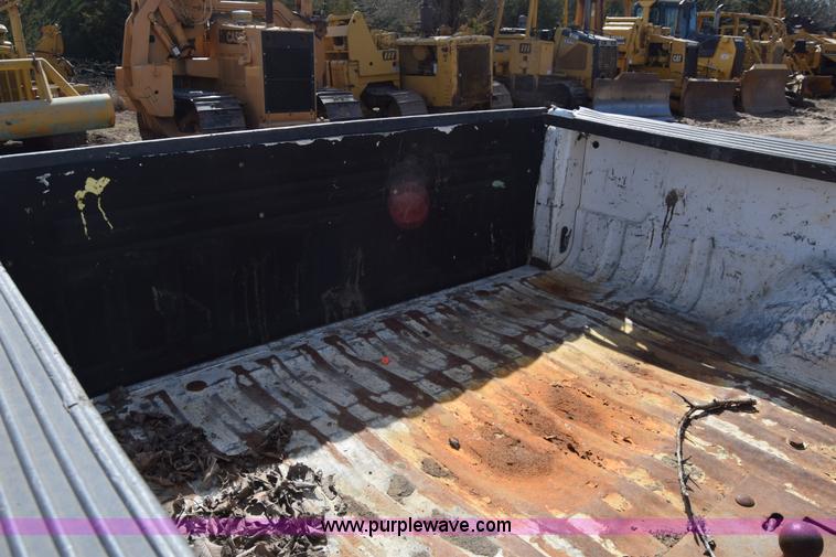 image for item K4319 2000 Ford F250 Super Duty Crew Cab pickup truck