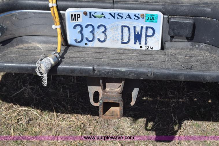 image for item K4321 2001 Chevrolet Silverado 2500 Crew Cab pickup truck