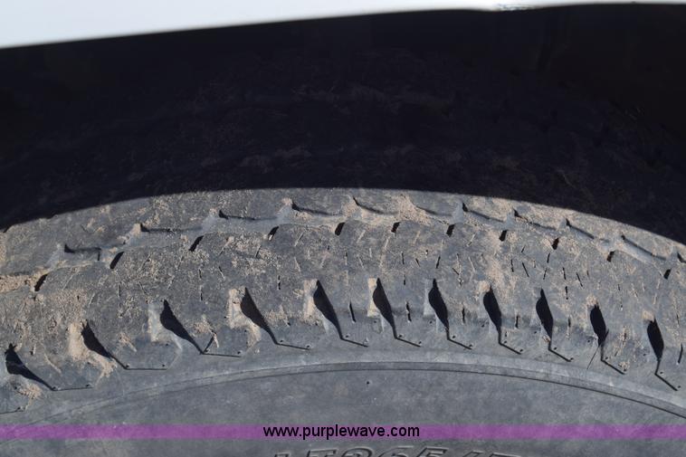 image for item K4321 2001 Chevrolet Silverado 2500 Crew Cab pickup truck