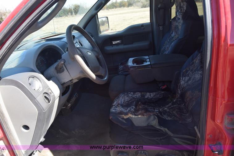 image for item K4323 2004 Ford F150 SuperCrew pickup truck