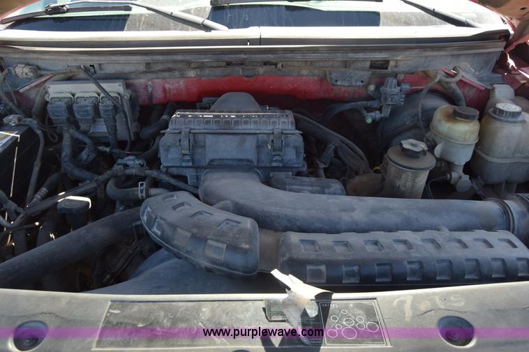 image for item K4323 2004 Ford F150 SuperCrew pickup truck