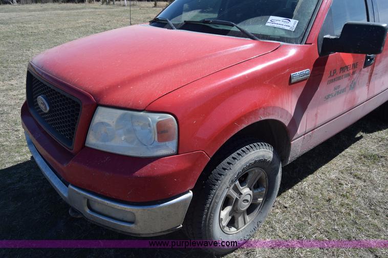 image for item K4323 2004 Ford F150 SuperCrew pickup truck