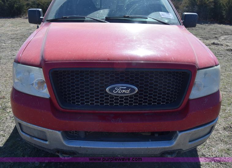 image for item K4323 2004 Ford F150 SuperCrew pickup truck