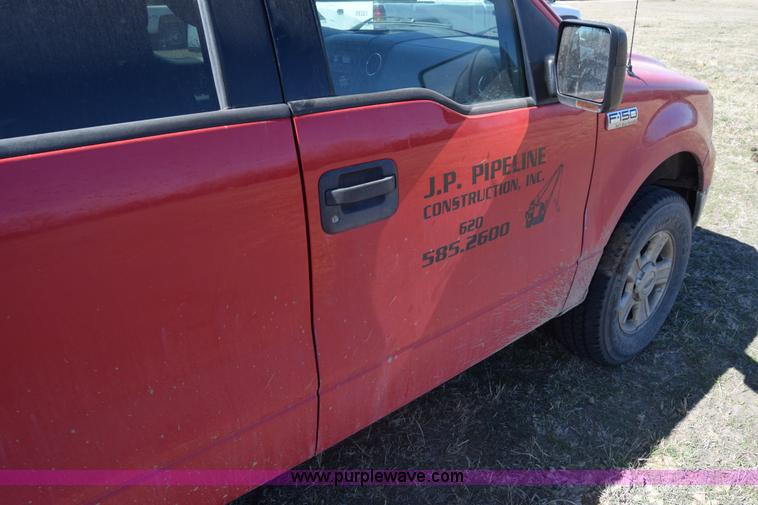 image for item K4323 2004 Ford F150 SuperCrew pickup truck