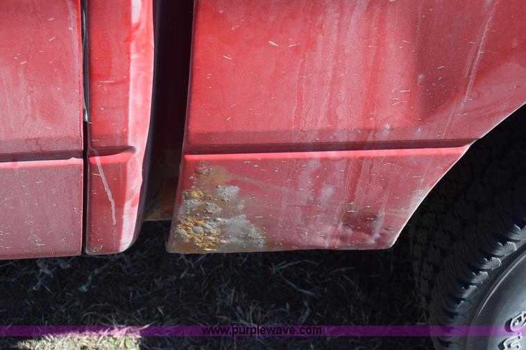 image for item K4323 2004 Ford F150 SuperCrew pickup truck