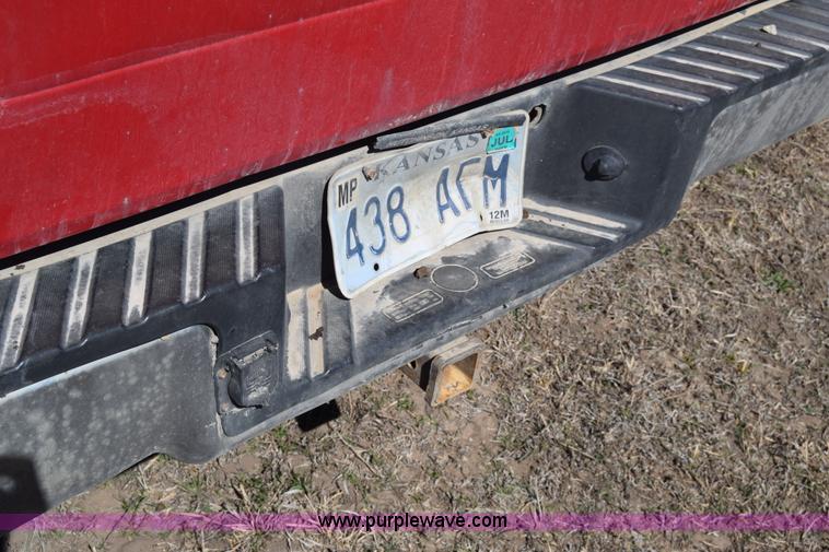 image for item K4323 2004 Ford F150 SuperCrew pickup truck