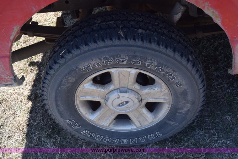 image for item K4323 2004 Ford F150 SuperCrew pickup truck