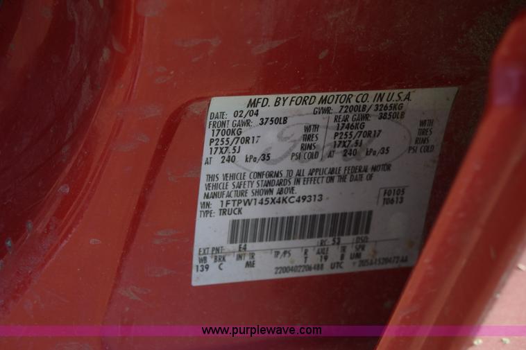 image for item K4323 2004 Ford F150 SuperCrew pickup truck