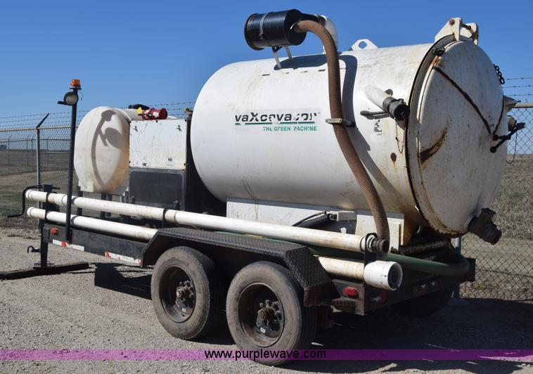 image for item K4448 2000 Vaxcavator VS800D vacuum tank trailer
