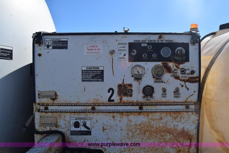 image for item K4448 2000 Vaxcavator VS800D vacuum tank trailer