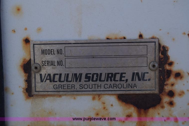 image for item K4448 2000 Vaxcavator VS800D vacuum tank trailer