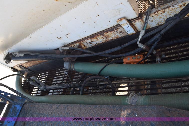 image for item K4448 2000 Vaxcavator VS800D vacuum tank trailer