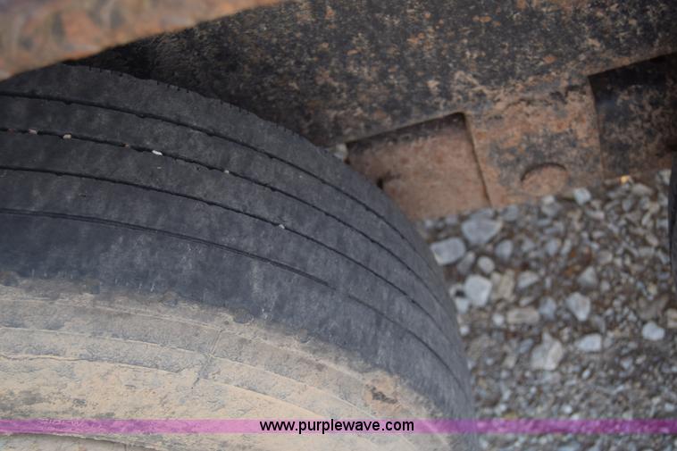 image for item K4448 2000 Vaxcavator VS800D vacuum tank trailer