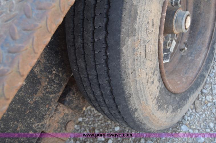 image for item K4448 2000 Vaxcavator VS800D vacuum tank trailer