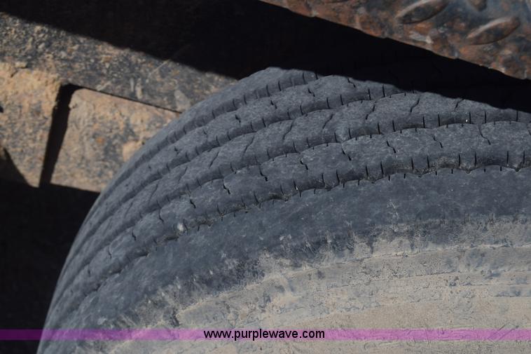 image for item K4448 2000 Vaxcavator VS800D vacuum tank trailer