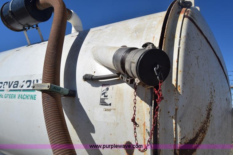 image for item K4448 2000 Vaxcavator VS800D vacuum tank trailer