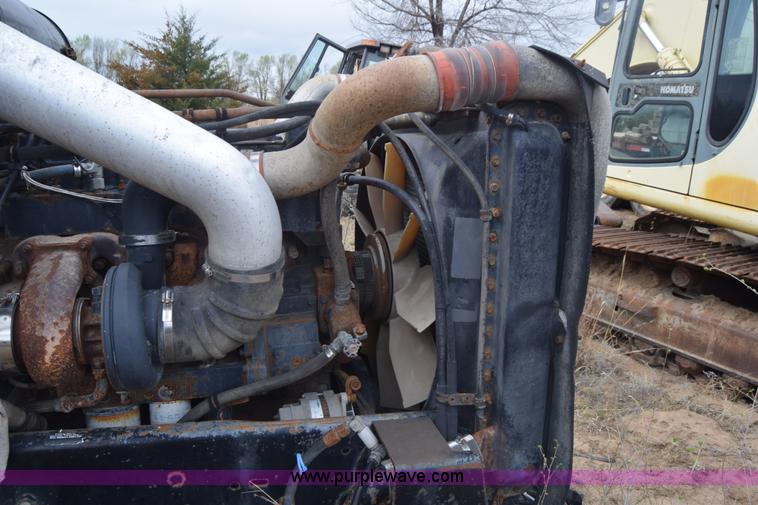 image for item K8591 1995 Freightliner FLD semi truck