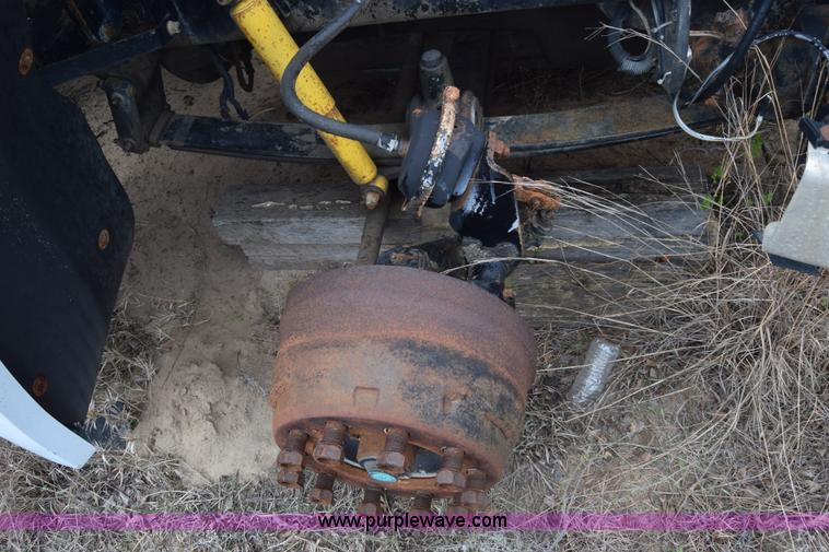 image for item K8591 1995 Freightliner FLD semi truck